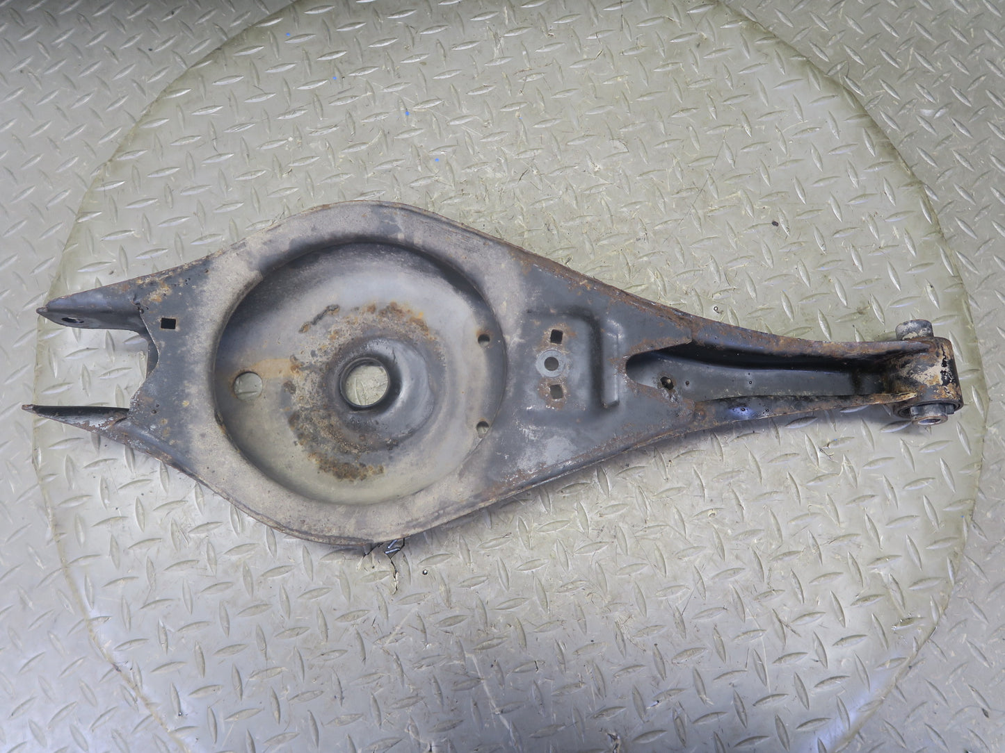 94-99 BMW E36 318iC Set of 2 Rear Right Upper & Lower Control Arm OEM