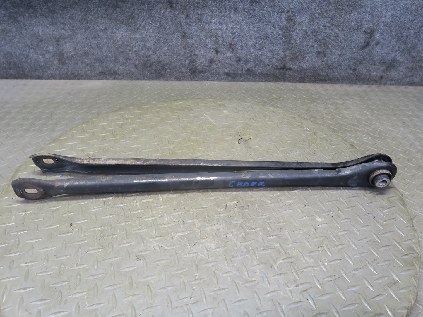 94-99 BMW E36 318iC Set of 2 Rear Right Upper & Lower Control Arm OEM