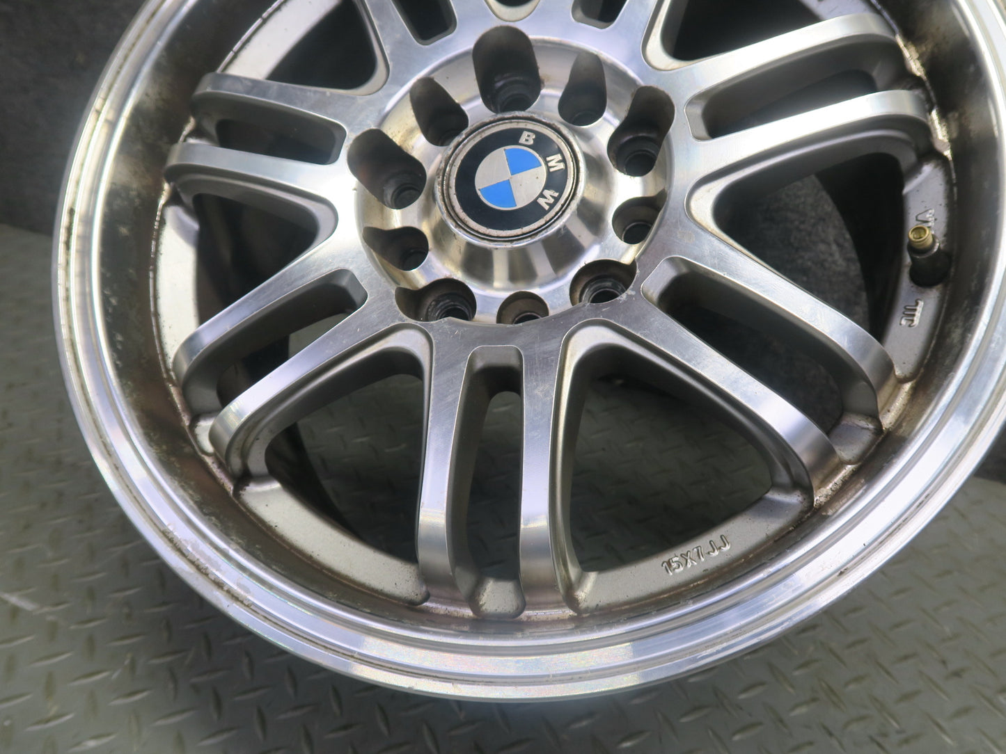 01-06 BMW E46 M3 Replica Aftermarket R15" Chrome Wheel Rim 16x7JJ 5x120