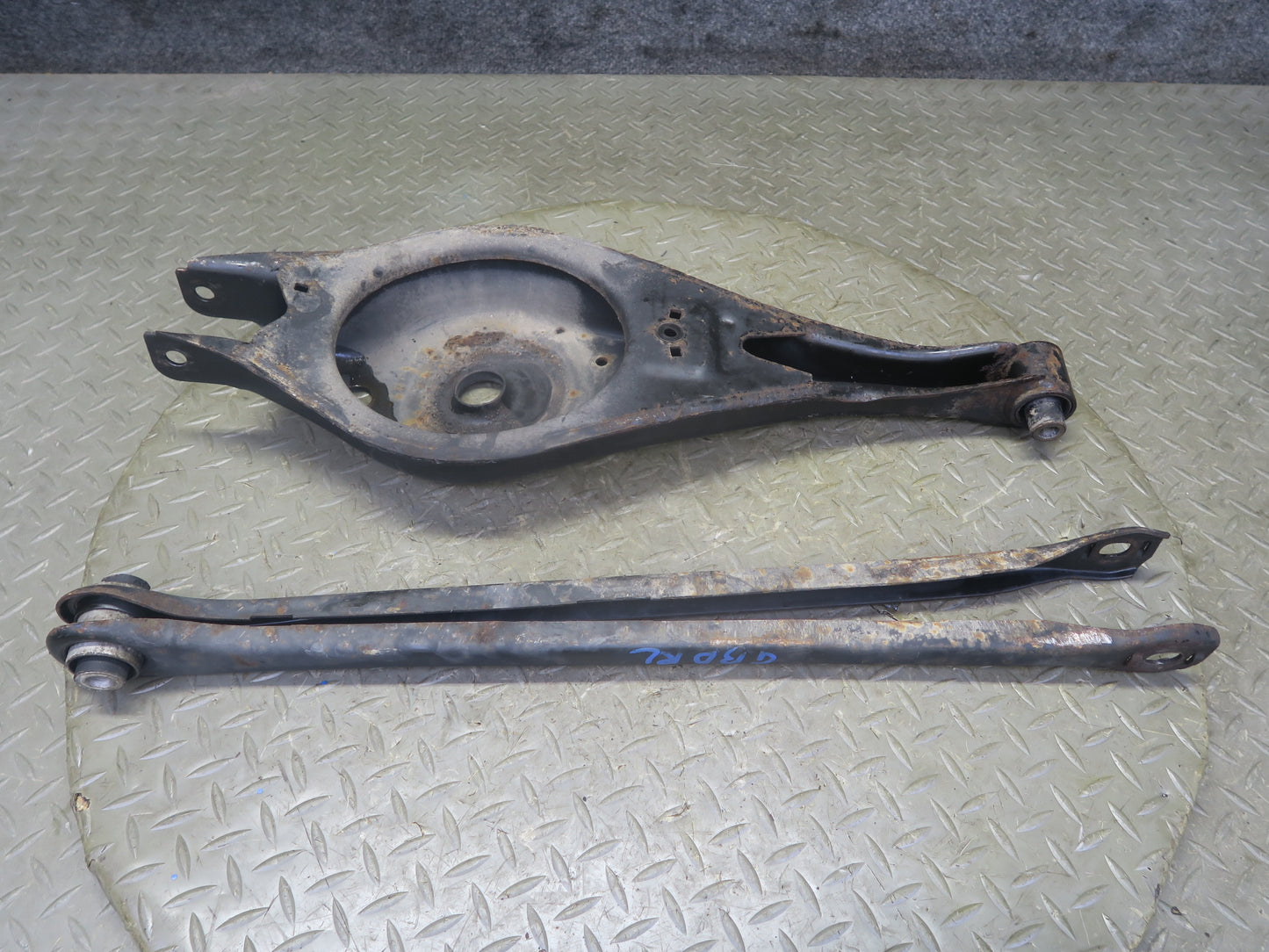 94-99 BMW E36 318iC Set of 2 Rear Left Upper & Lower Control Arm OEM