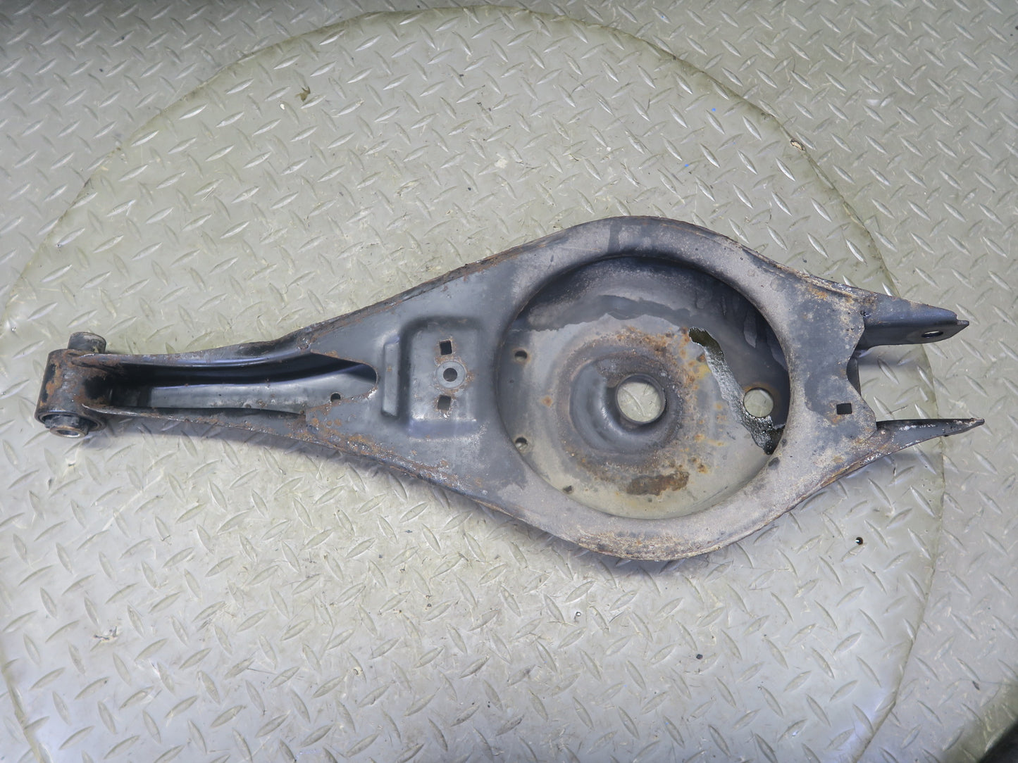 94-99 BMW E36 318iC Set of 2 Rear Left Upper & Lower Control Arm OEM