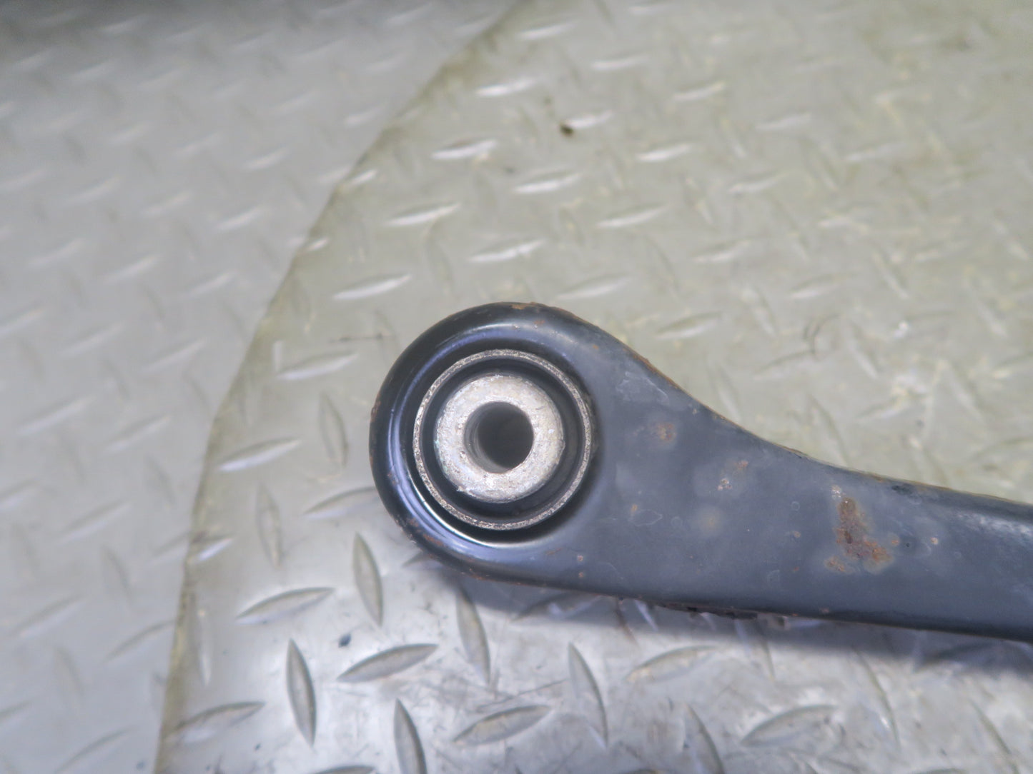 94-99 BMW E36 318iC Set of 2 Rear Left Upper & Lower Control Arm OEM