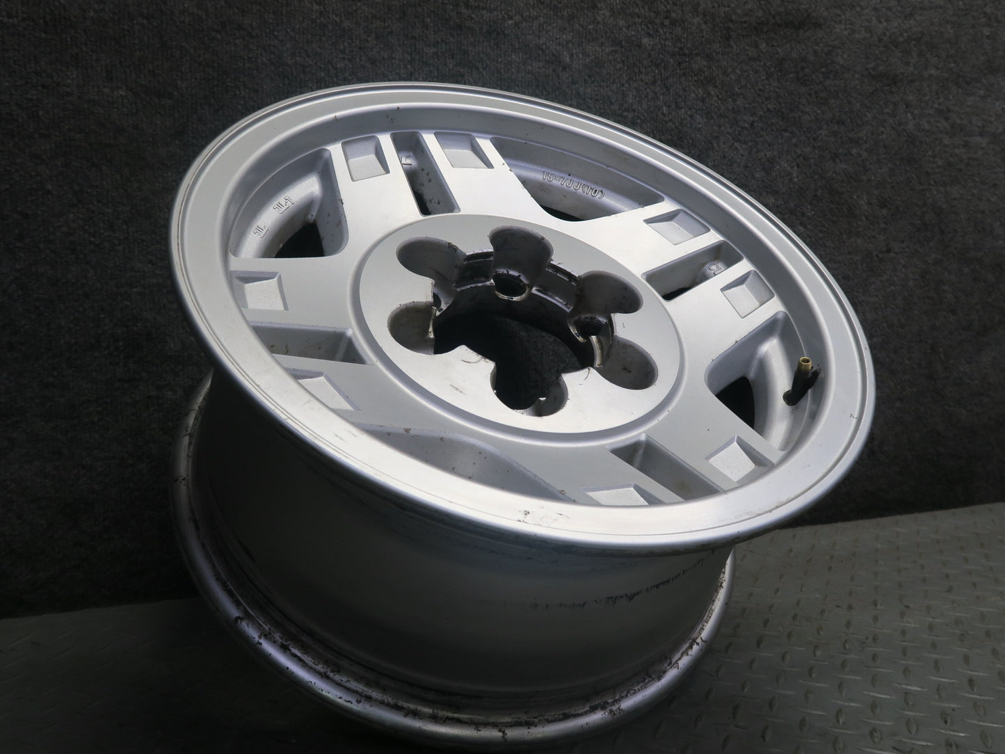 1991-1992 Toyota Land Cruiser FJ80 R15 15" 8-SPOKE Alloy Wheel Rim 15X7J ET10