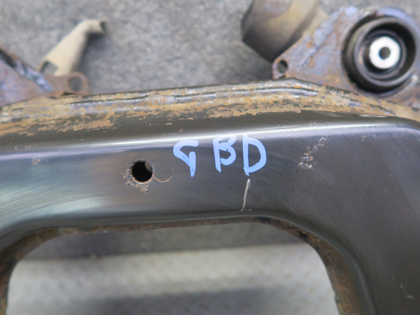 94-99 BMW E36 318iC Rear Suspension Sub Frame Crossmember Carrier OEM