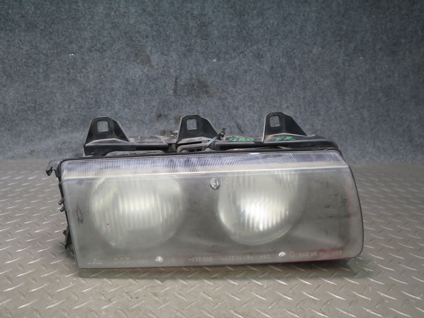 94-99 BMW E36 318iC Set of 2 Front Left & Right Halogen Headlight Lamp OEM
