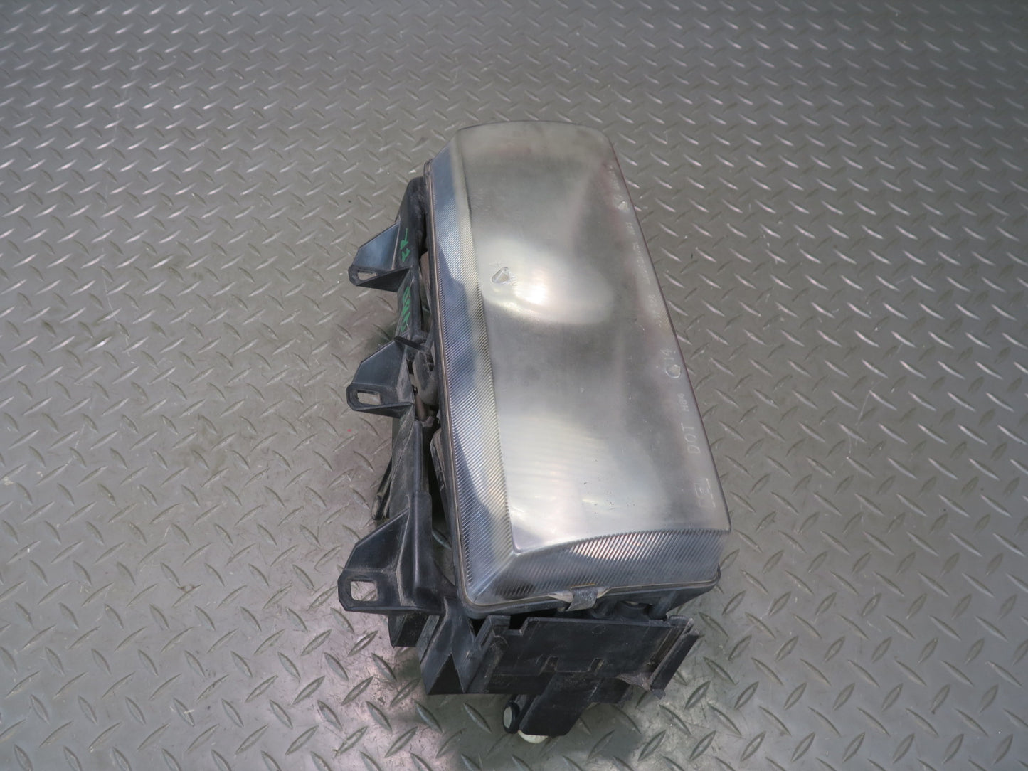 94-99 BMW E36 318iC Set of 2 Front Left & Right Halogen Headlight Lamp OEM