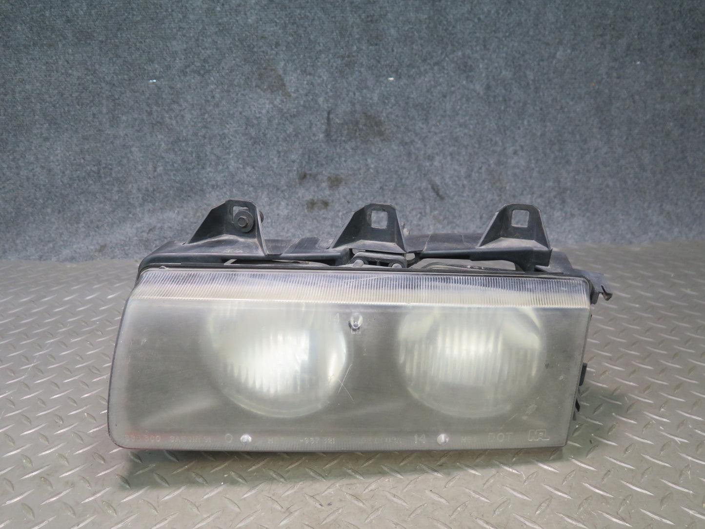 94-99 BMW E36 318iC Set of 2 Front Left & Right Halogen Headlight Lamp OEM