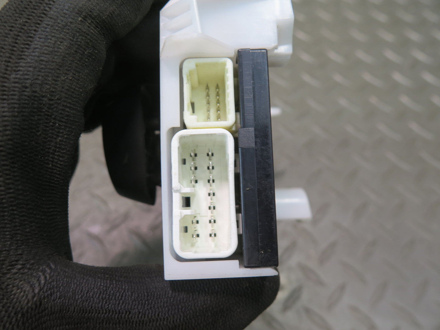 10-13 Lexus IS250 Convertible 13pcs Front Left Seat Trim Ivory w Switch Set OEM