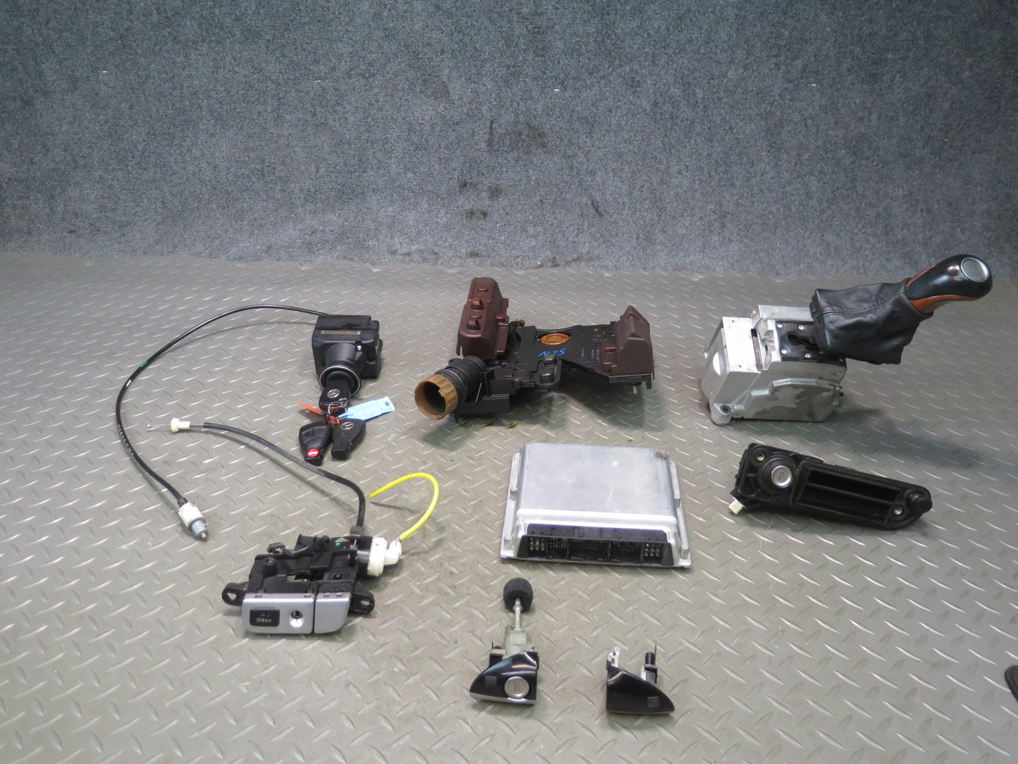 04-06 Mercedes R230 SL600 M275 Engine ECU ECM TCU TCM Conductor Shifter Lock Set