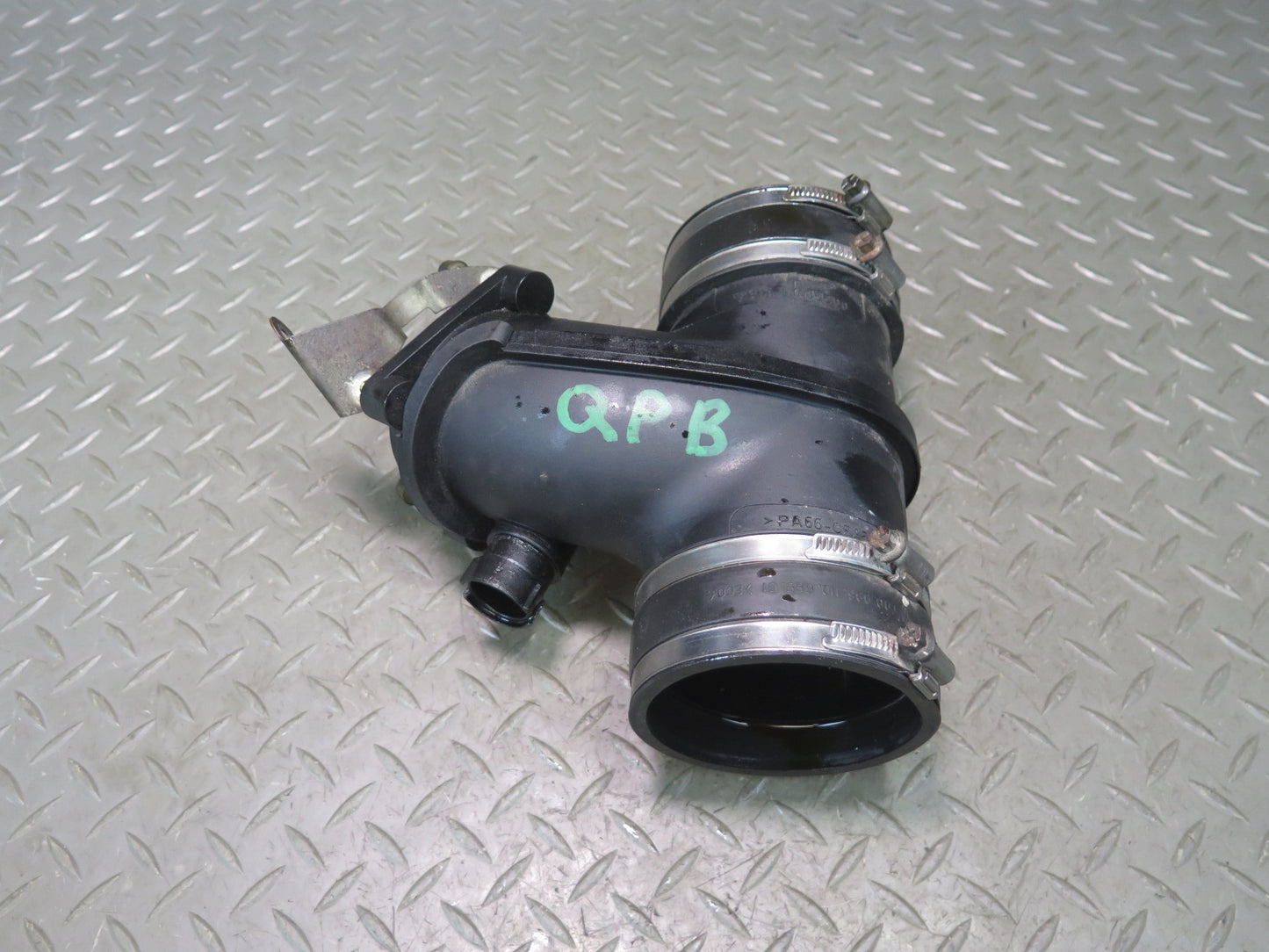 2000-2004 Porsche Boxster 986 3.2L Air Intake Tube Hose Duct Line Set of 2