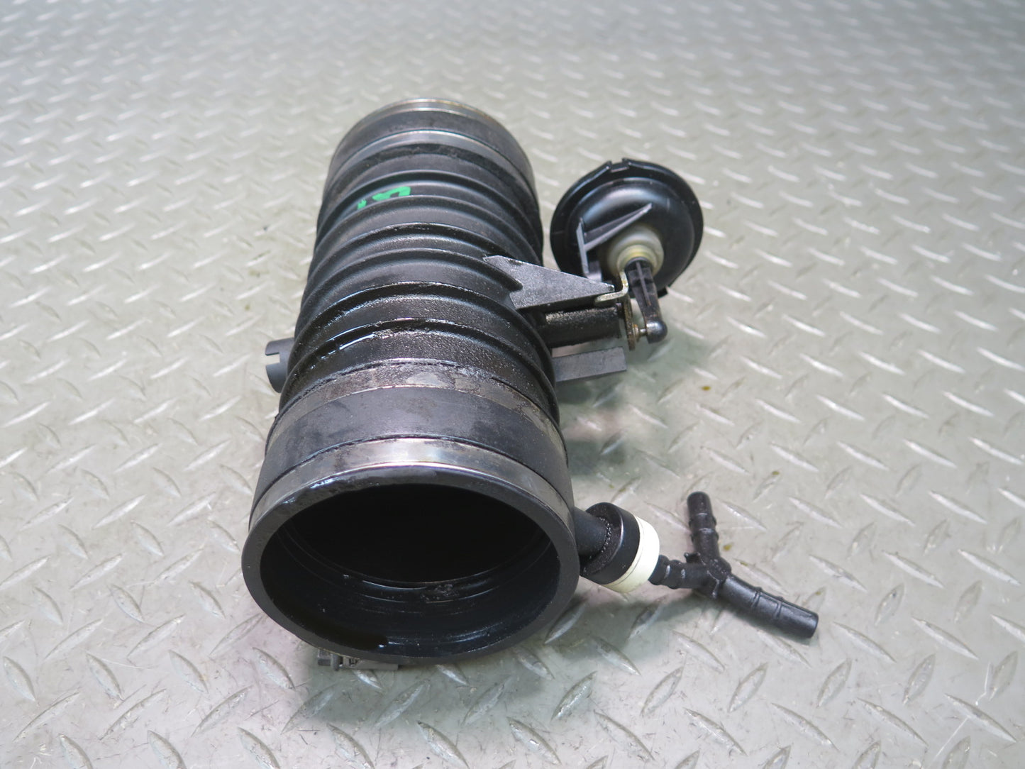 2000-2004 Porsche Boxster 986 3.2L Air Intake Tube Hose Duct Line Set of 2