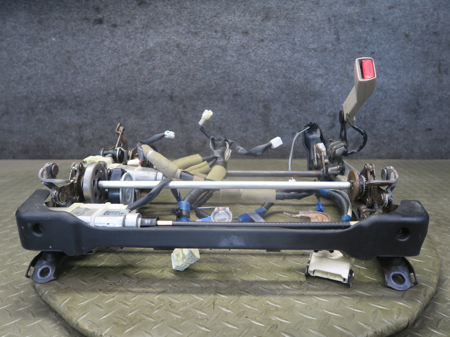 97-00 Lexus LS400 Front Right Seat Lower Frame Track Rail w Motor & Wire OEM