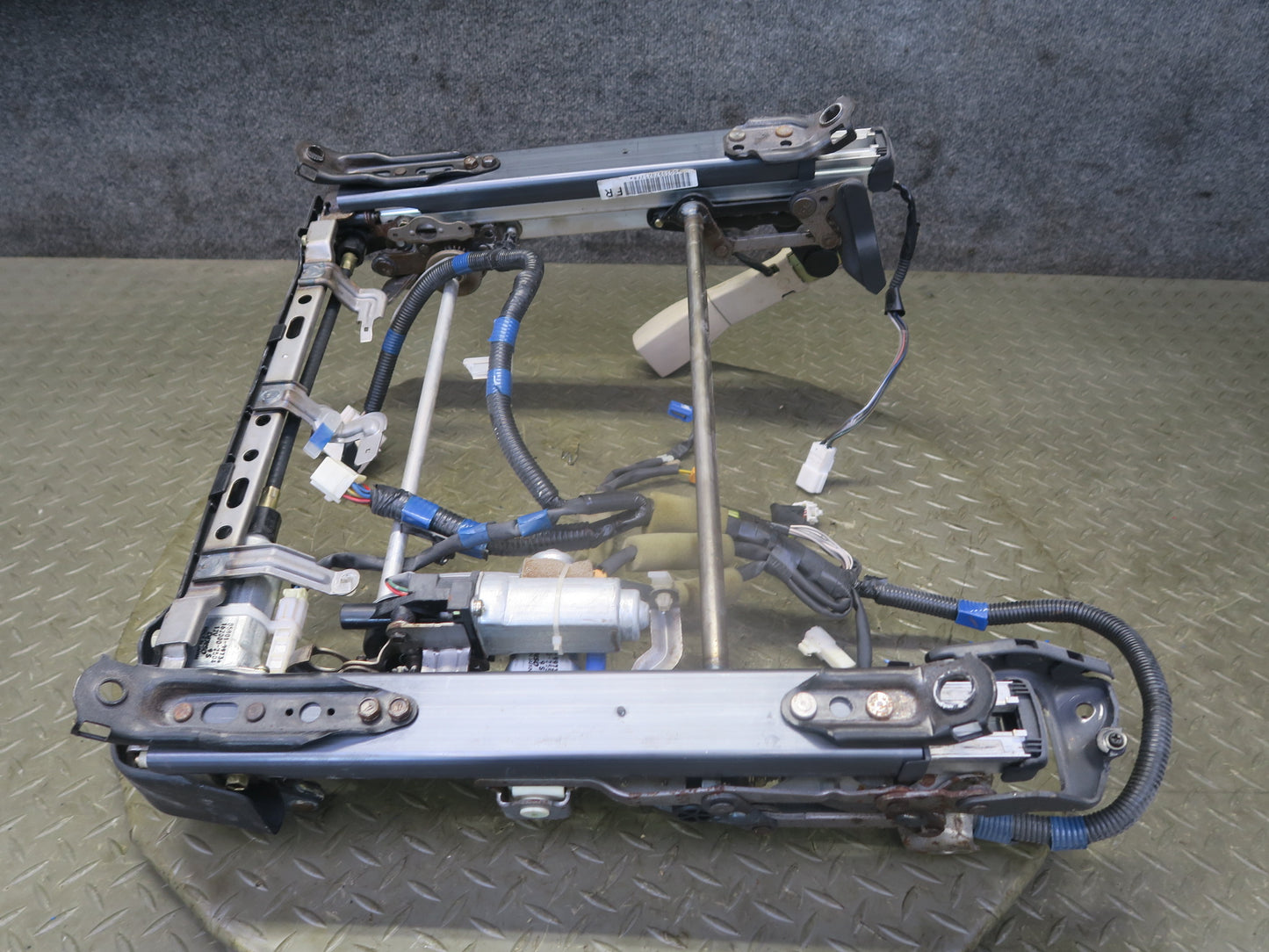 97-00 Lexus LS400 Front Right Seat Lower Frame Track Rail w Motor & Wire OEM