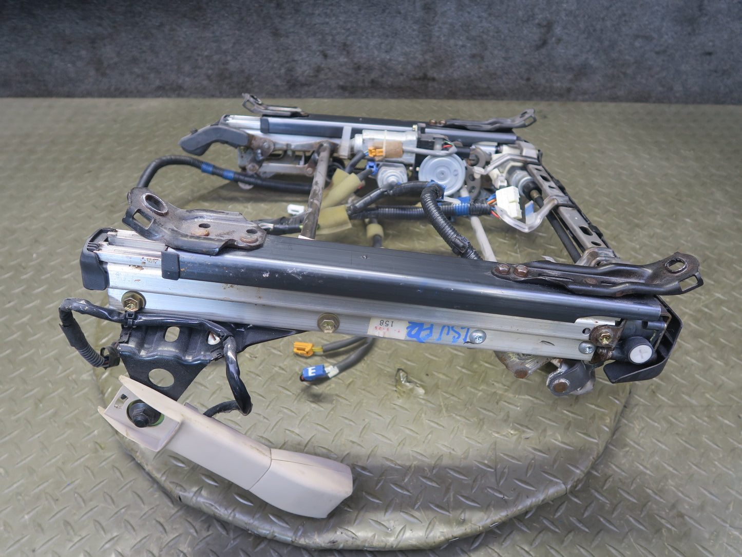 97-00 Lexus LS400 Front Right Seat Lower Frame Track Rail w Motor & Wire OEM