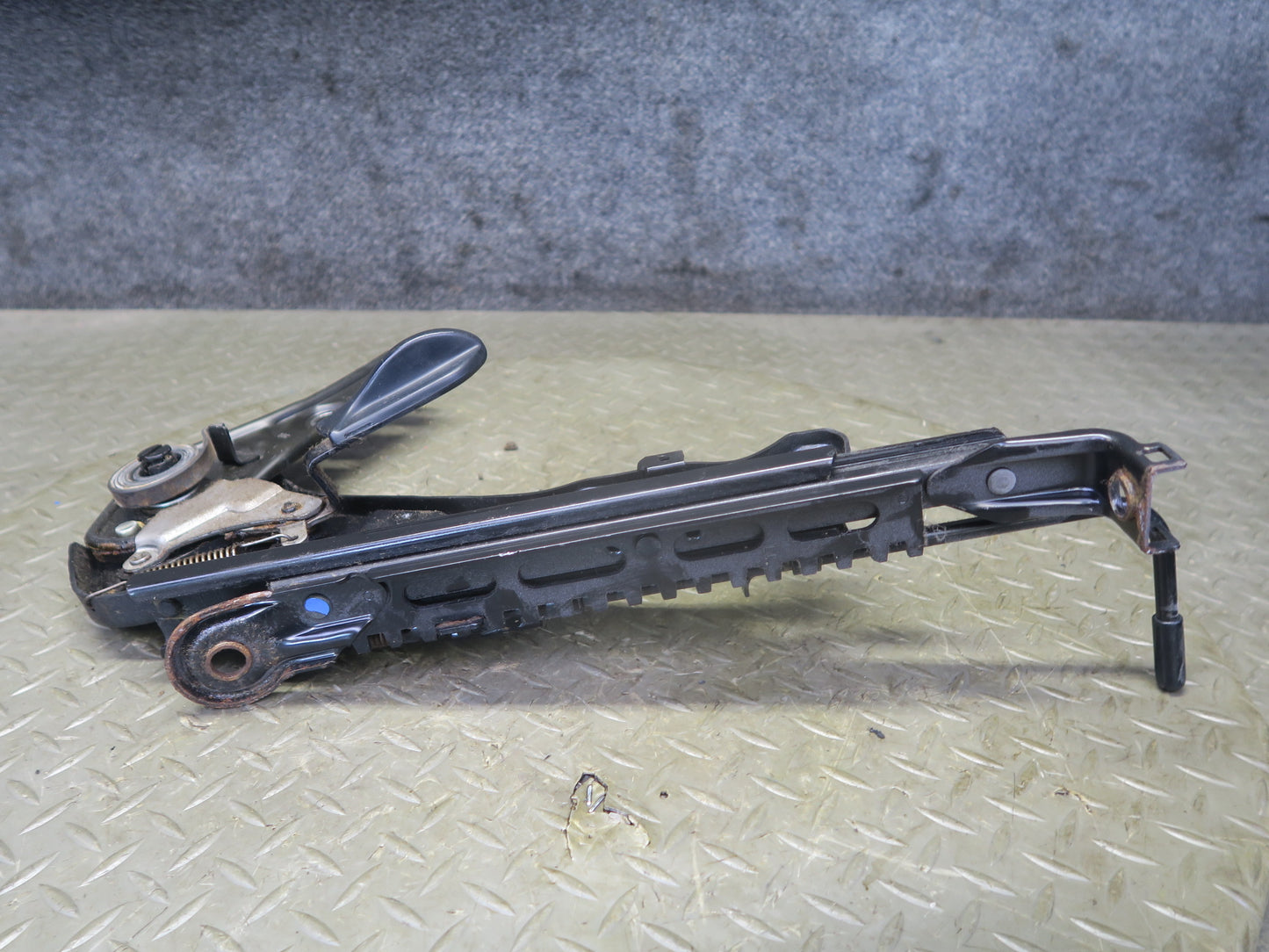 91-95 Toyota MR2 SW21L Right Passenger Seat Lower Frame Track Rail Set OEM