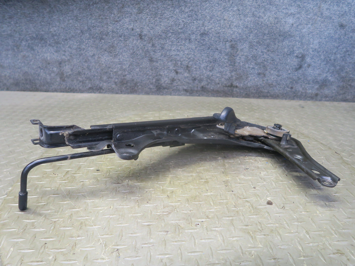 91-95 Toyota MR2 SW21L Right Passenger Seat Lower Frame Track Rail Set OEM