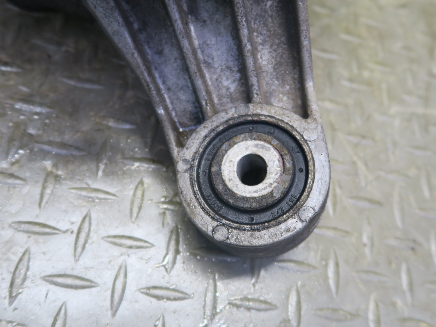 96-99 BMW E36 318i 1.9L M44 A/T Rear Differential Carrier 4.44 Ratio OEM