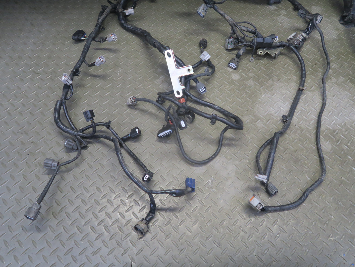 2014 Infiniti QX60 2.5L Hybrid Engine Motor Wire Wiring Harness 24011-3JV5A