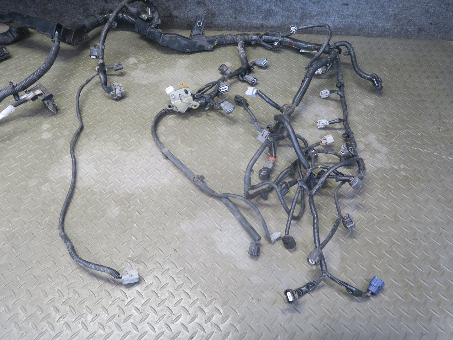 2014 Infiniti QX60 2.5L Hybrid Engine Motor Wire Wiring Harness 24011-3JV5A