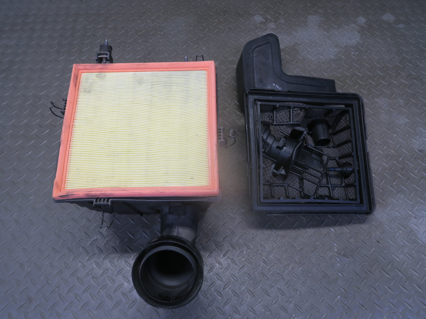 95-99 BMW E36 318iC M44 Air Intake Cleaner Filter Box Assembly OEM