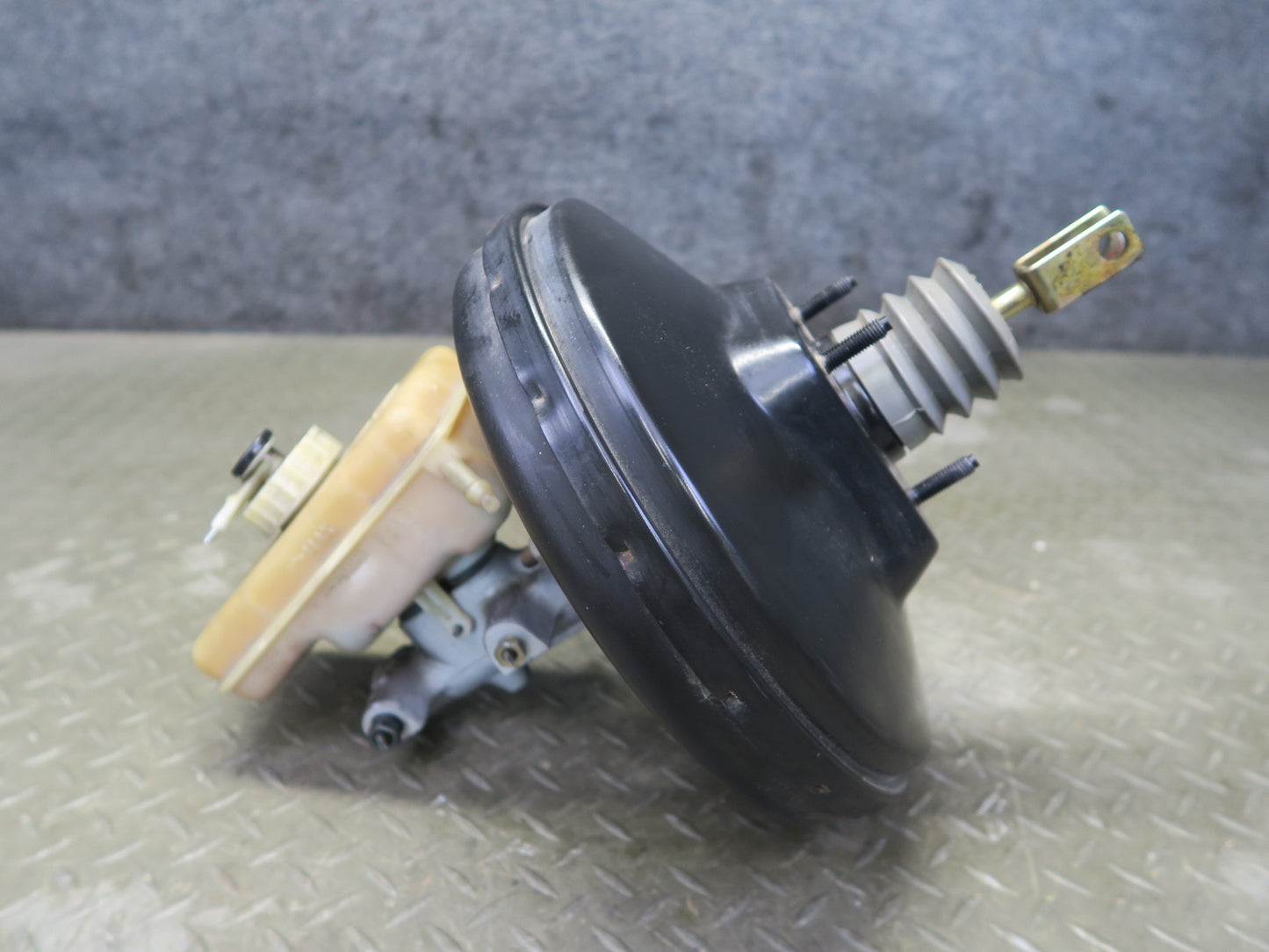 94-99 BMW E36 318i 318ti Brake Master Cylinder Booster Fluid Reservoir OEM