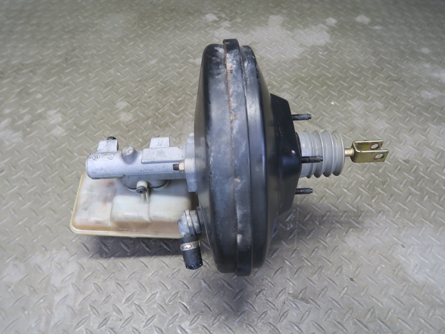 94-99 BMW E36 318i 318ti Brake Master Cylinder Booster Fluid Reservoir OEM