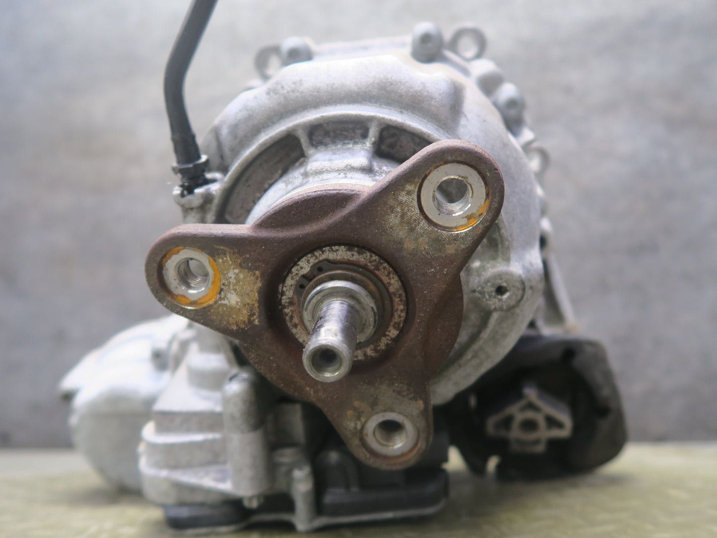 14-15 BMW F32 F33 435XI AWD ATC35L Transfer Case Box w Motor 144K Miles OEM