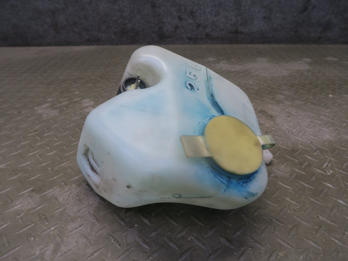 94-99 BMW E36 318iC Windshield Washer Fluid Reservoir Tank w Pump OEM