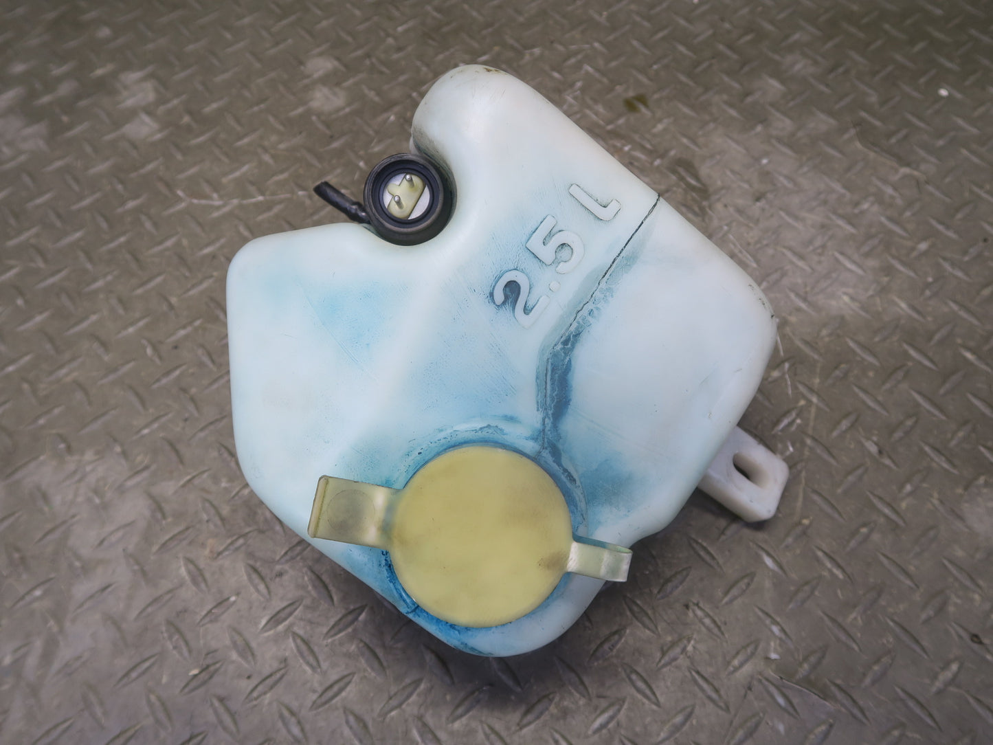 94-99 BMW E36 318iC Windshield Washer Fluid Reservoir Tank w Pump OEM