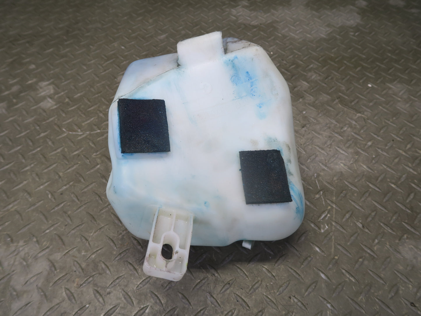94-99 BMW E36 318iC Windshield Washer Fluid Reservoir Tank w Pump OEM