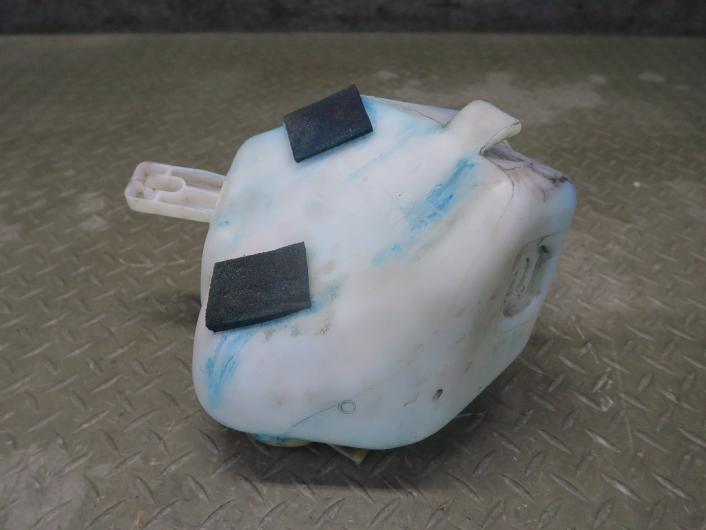 94-99 BMW E36 318iC Windshield Washer Fluid Reservoir Tank w Pump OEM