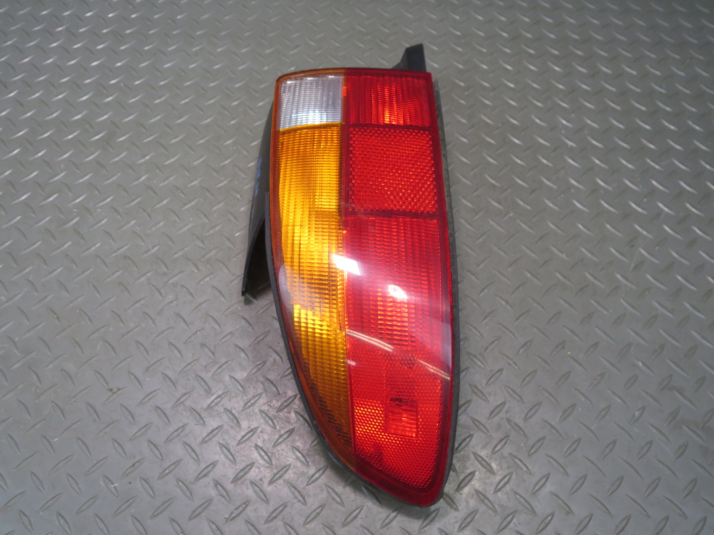 96-99 BMW E36/7 Z3 Roadster Rear Left Tail Light Lamp w Bulb Cover Assembly OEM