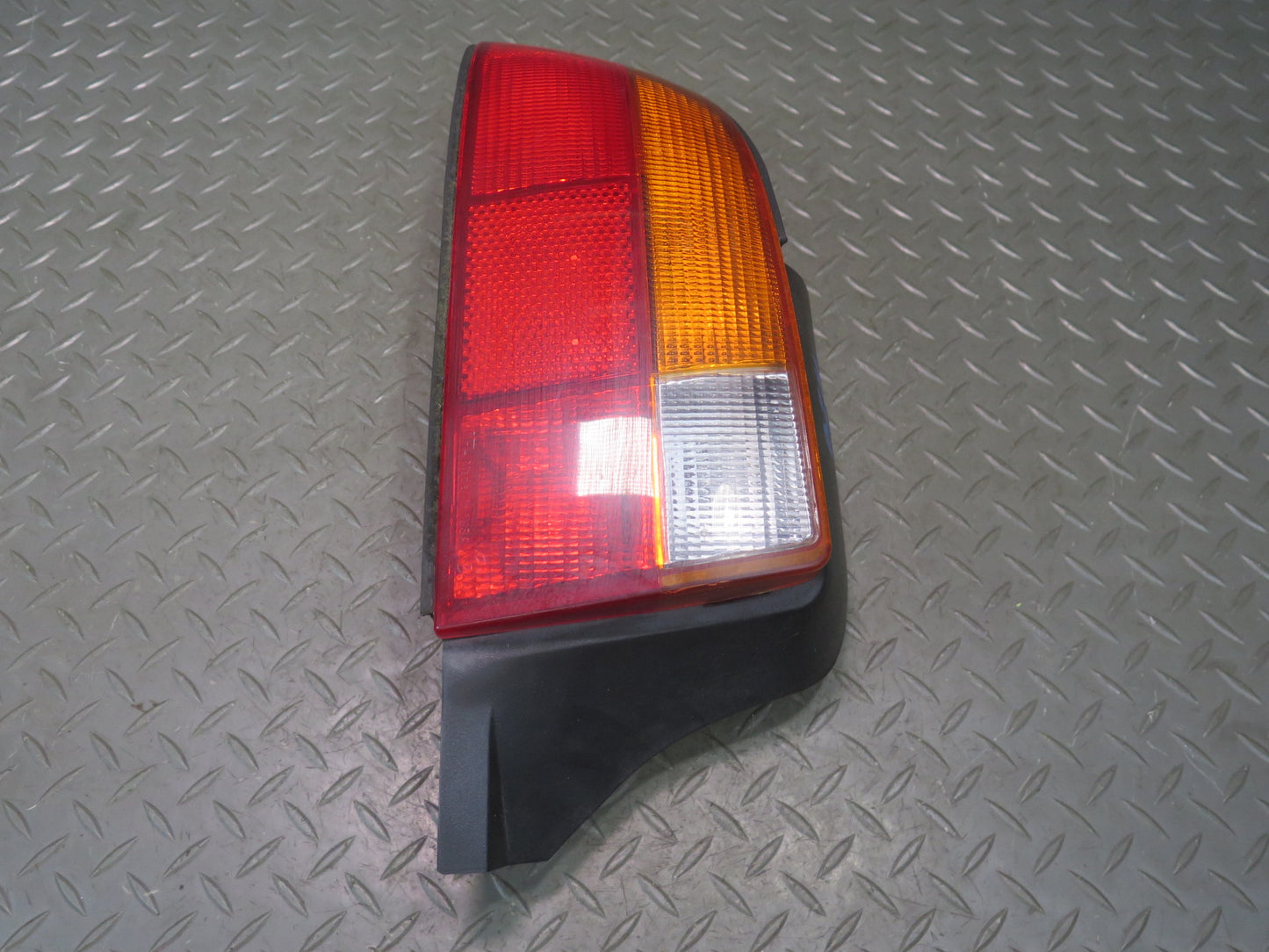 96-99 BMW E36/7 Z3 Roadster Rear Left Tail Light Lamp w Bulb Cover Assembly OEM