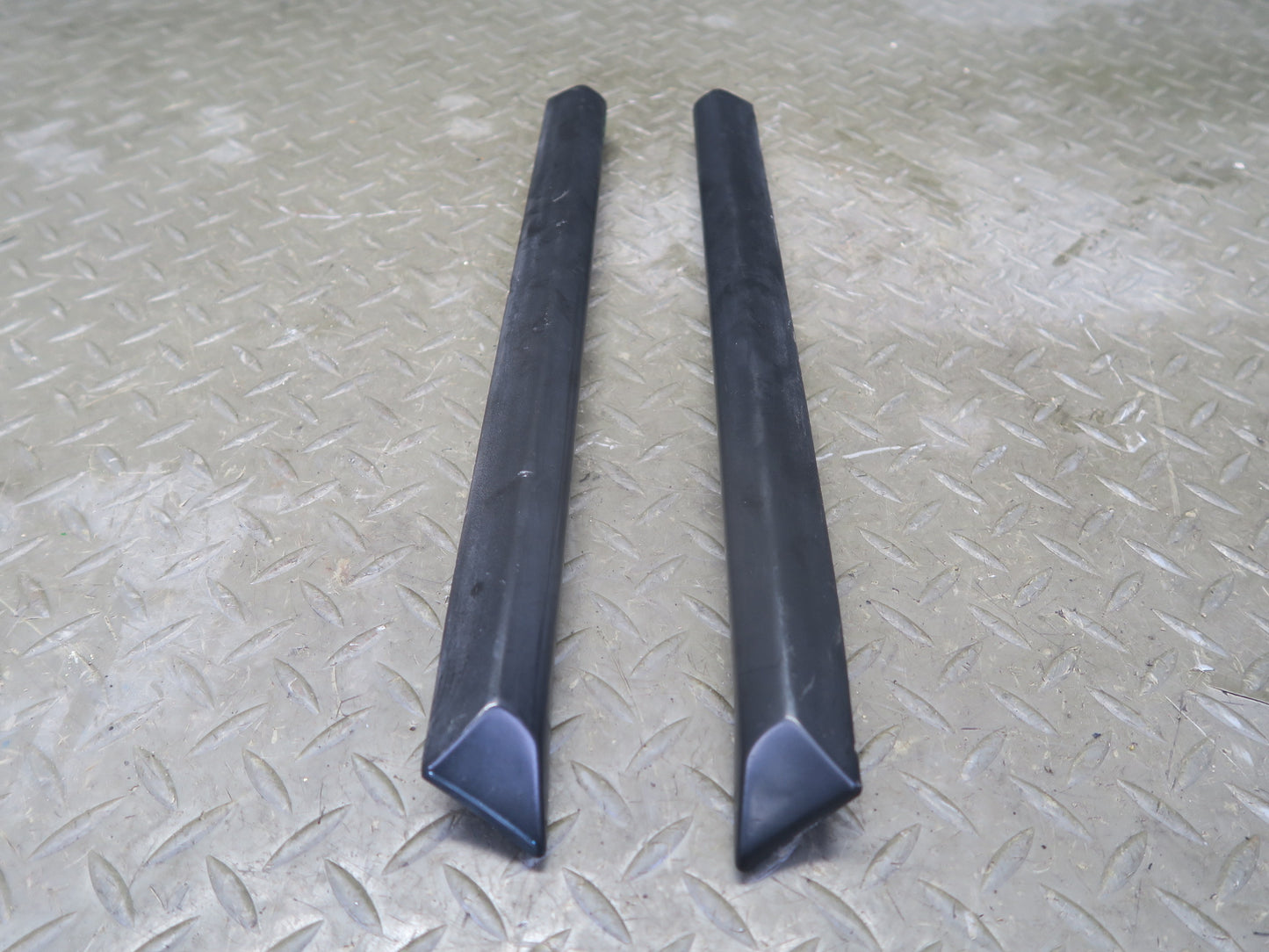 94-99 BMW E36 318iC Convertible Fender Door Rear Quarter Trim Molding Set OEM