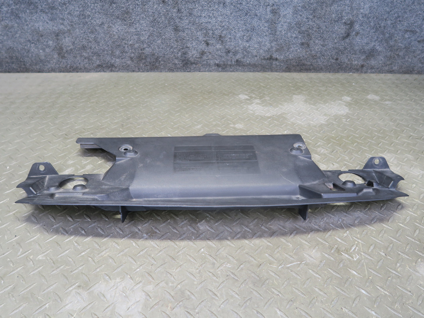 94-99 BMW E36 318iC Engine Radiator Cowl Cover Panel 8119046 OEM