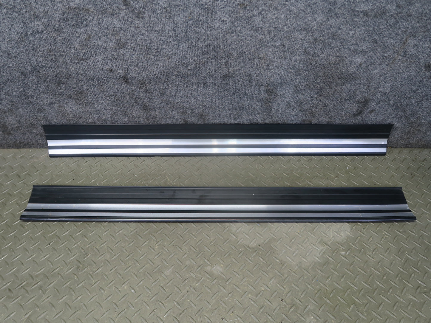 94-99 BMW E36 318iC Coupe Convertible Door Scuff Sill Plate Trim Panel Set OEM