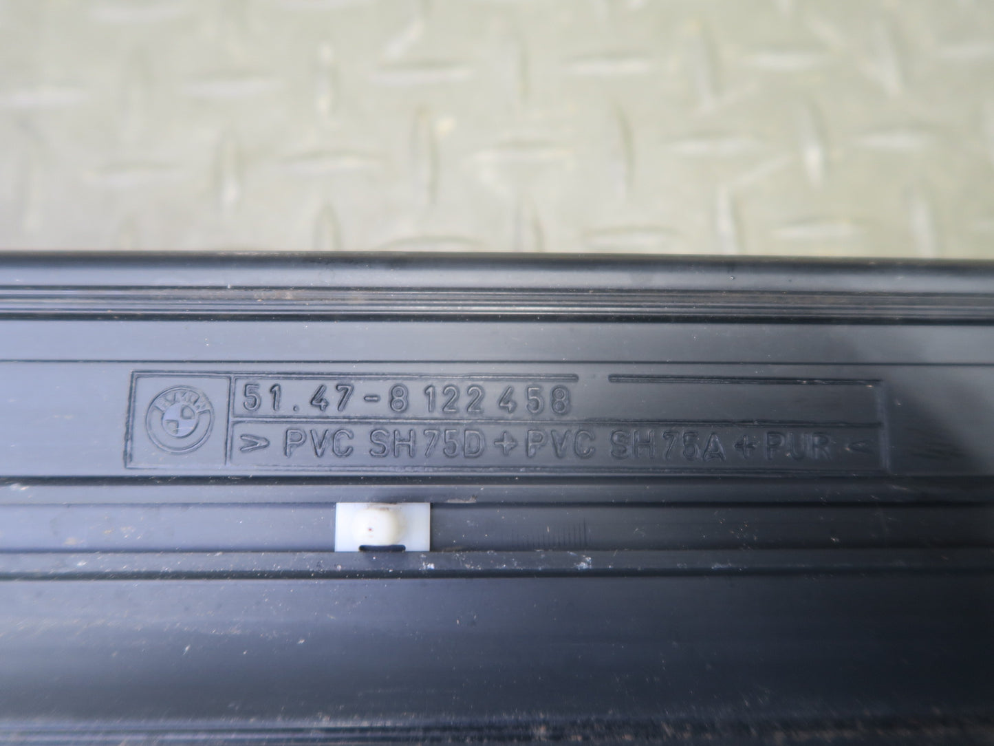 94-99 BMW E36 318iC Coupe Convertible Door Scuff Sill Plate Trim Panel Set OEM