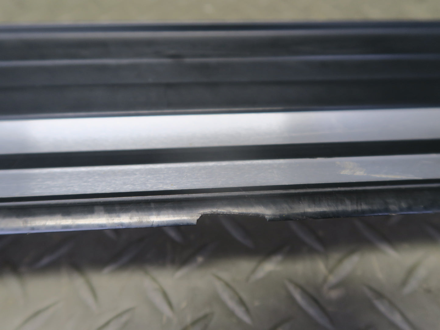 94-99 BMW E36 318iC Coupe Convertible Door Scuff Sill Plate Trim Panel Set OEM