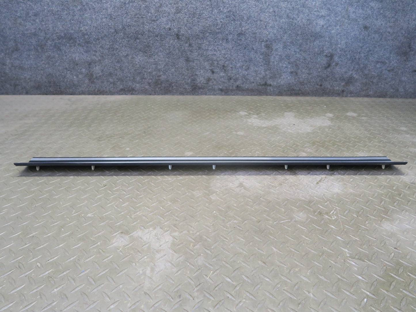 94-99 BMW E36 318iC Coupe Convertible Door Scuff Sill Plate Trim Panel Set OEM