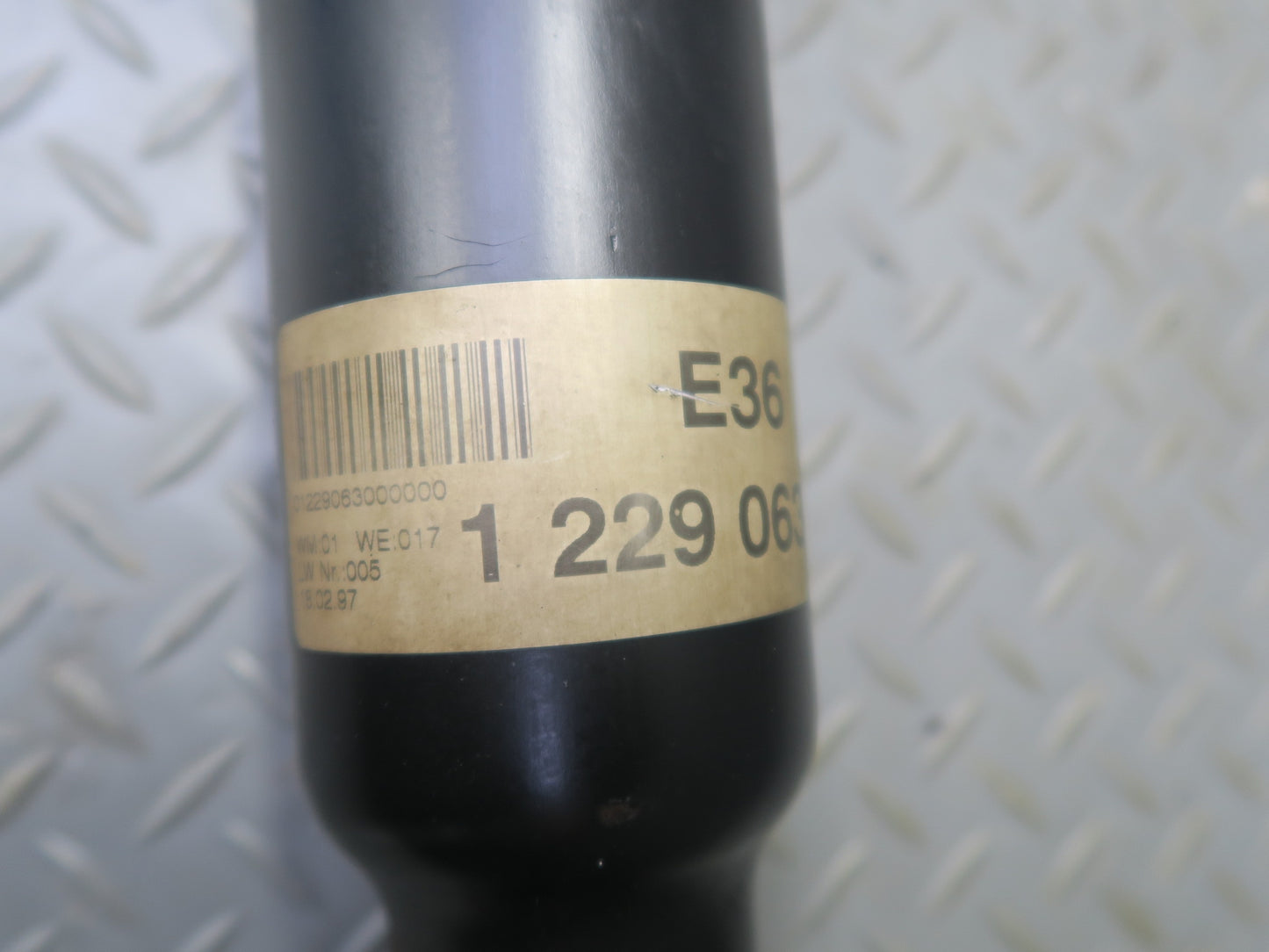 94-99 BMW E36 318iC Automatic Transmission Rear Driveshaft Drive Shaft OEM