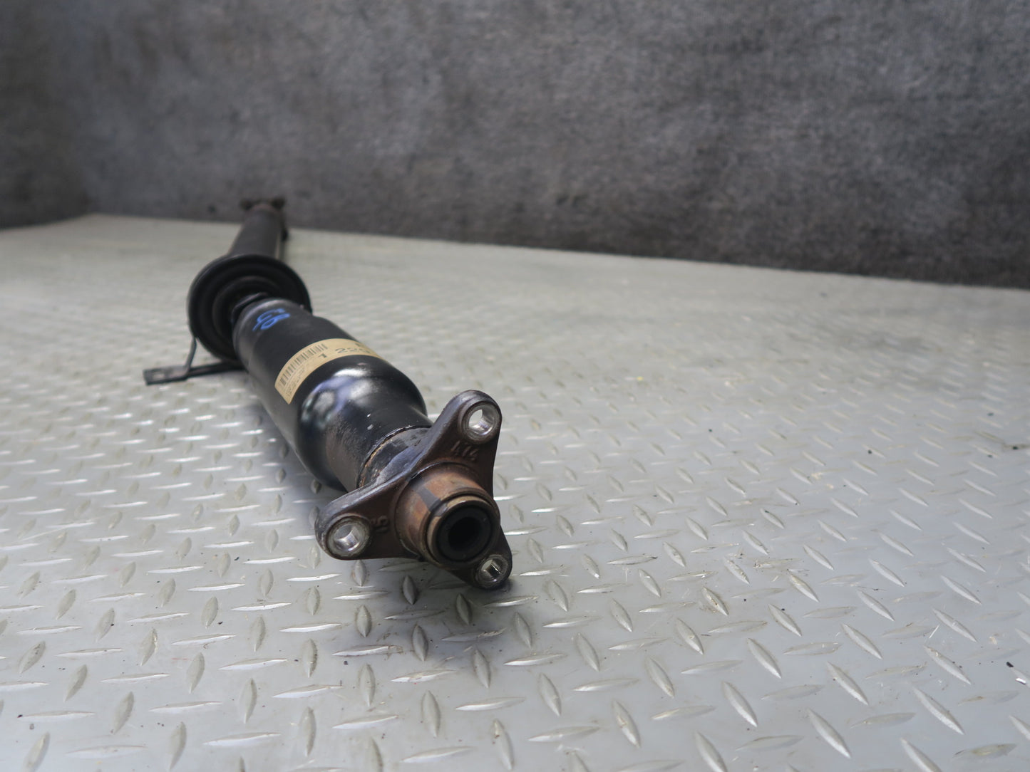 94-99 BMW E36 318iC Automatic Transmission Rear Driveshaft Drive Shaft OEM