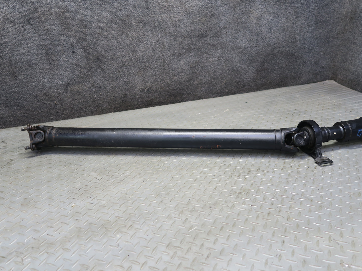 94-99 BMW E36 318iC Automatic Transmission Rear Driveshaft Drive Shaft OEM