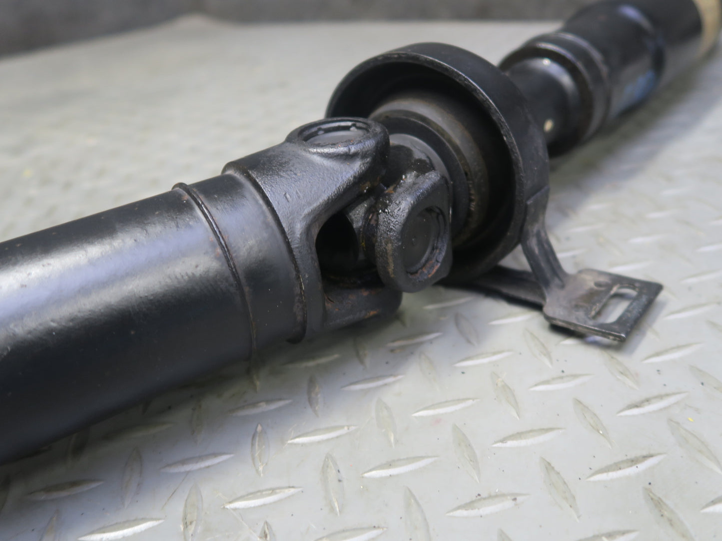 94-99 BMW E36 318iC Automatic Transmission Rear Driveshaft Drive Shaft OEM