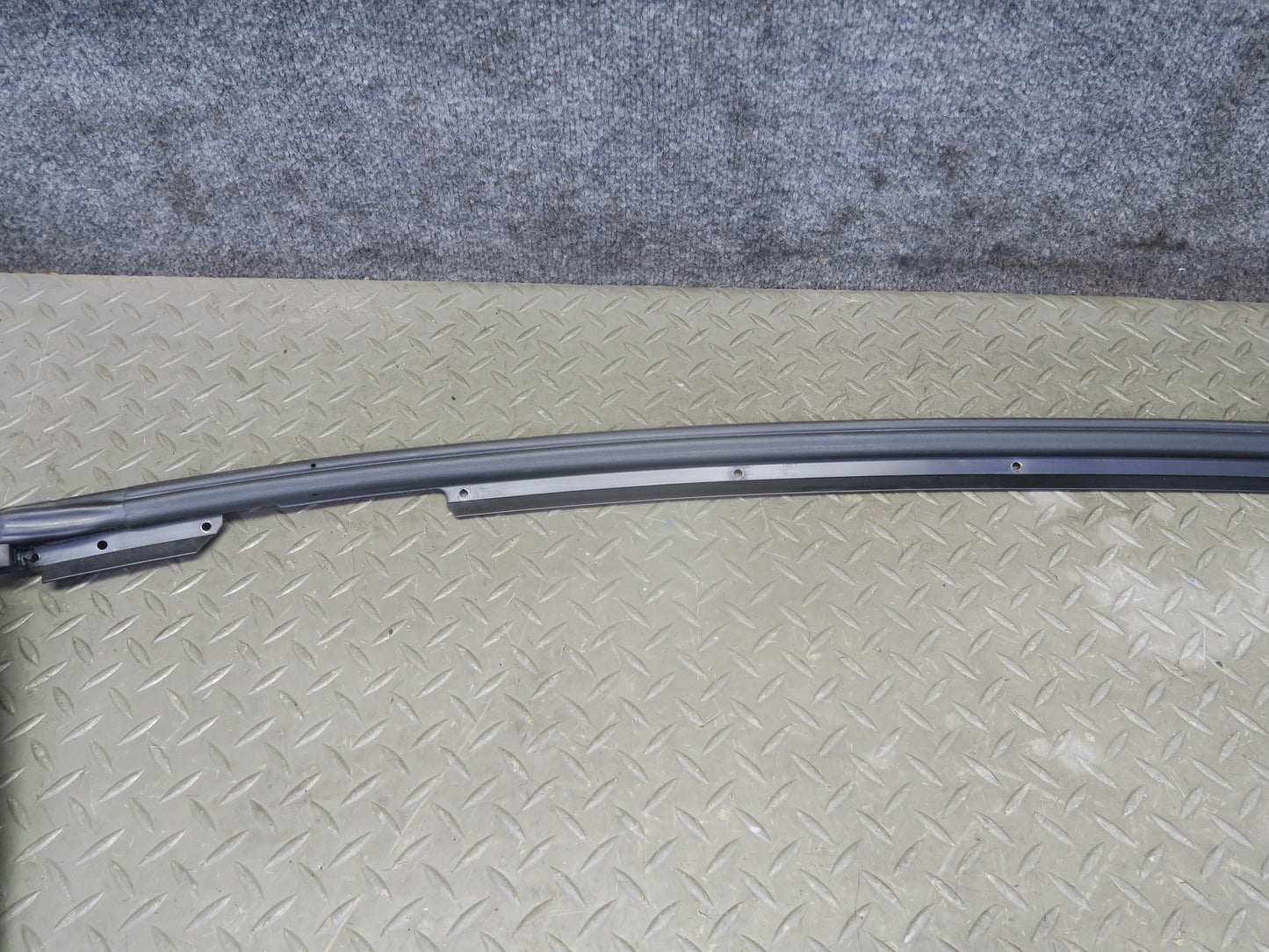96-99 BMW E36 318iC Convertible TOP Roof Weatherstrip Rubber Seal Gasket OEM