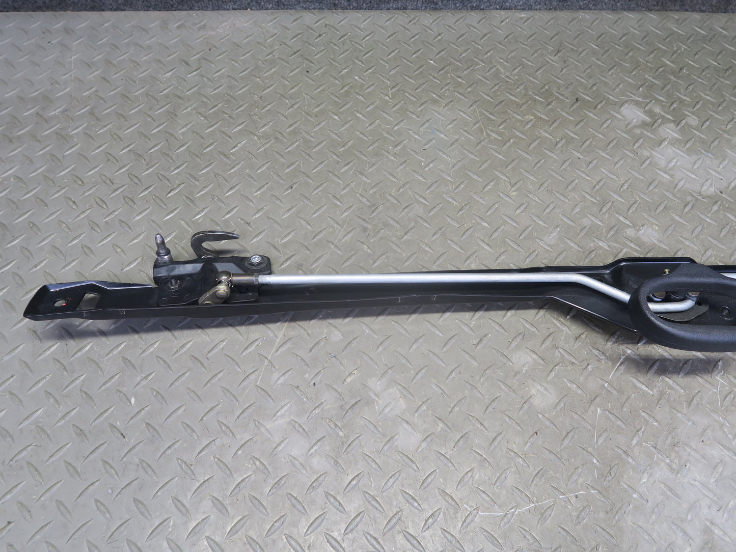 94-99 BMW E36 318iC Convertible TOP Roof Manual Lock Latch Handle OEM