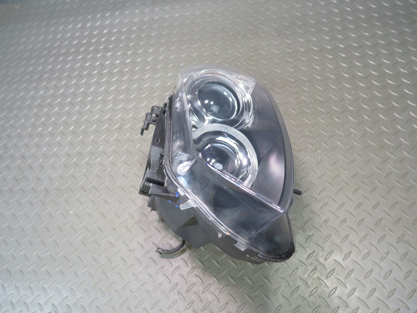 2008-2010 BMW E90 M3 Front Left BI Xenon Headlight Lamp w Ballast 7182507
