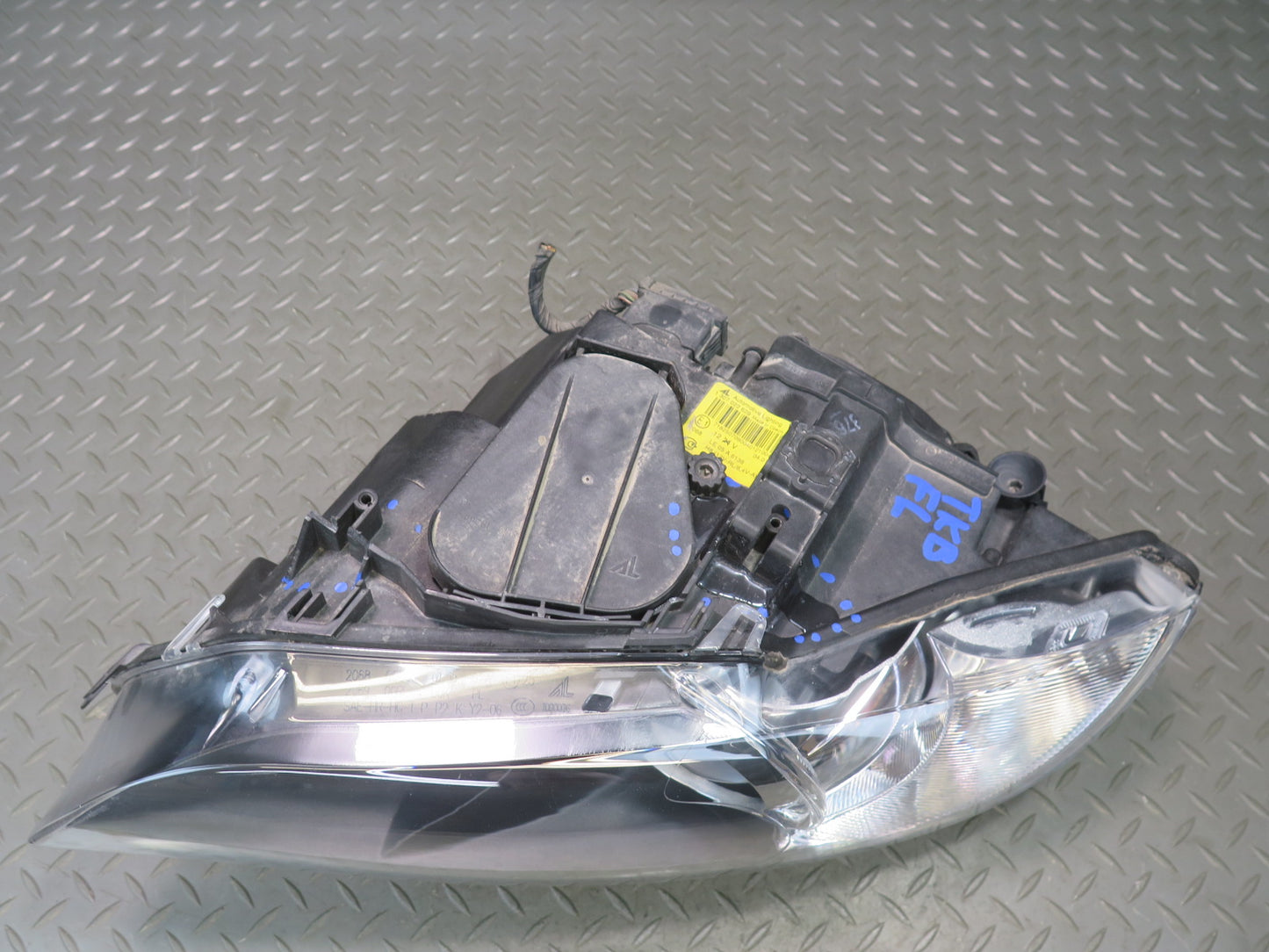 2008-2010 BMW E90 M3 Front Left BI Xenon Headlight Lamp w Ballast 7182507