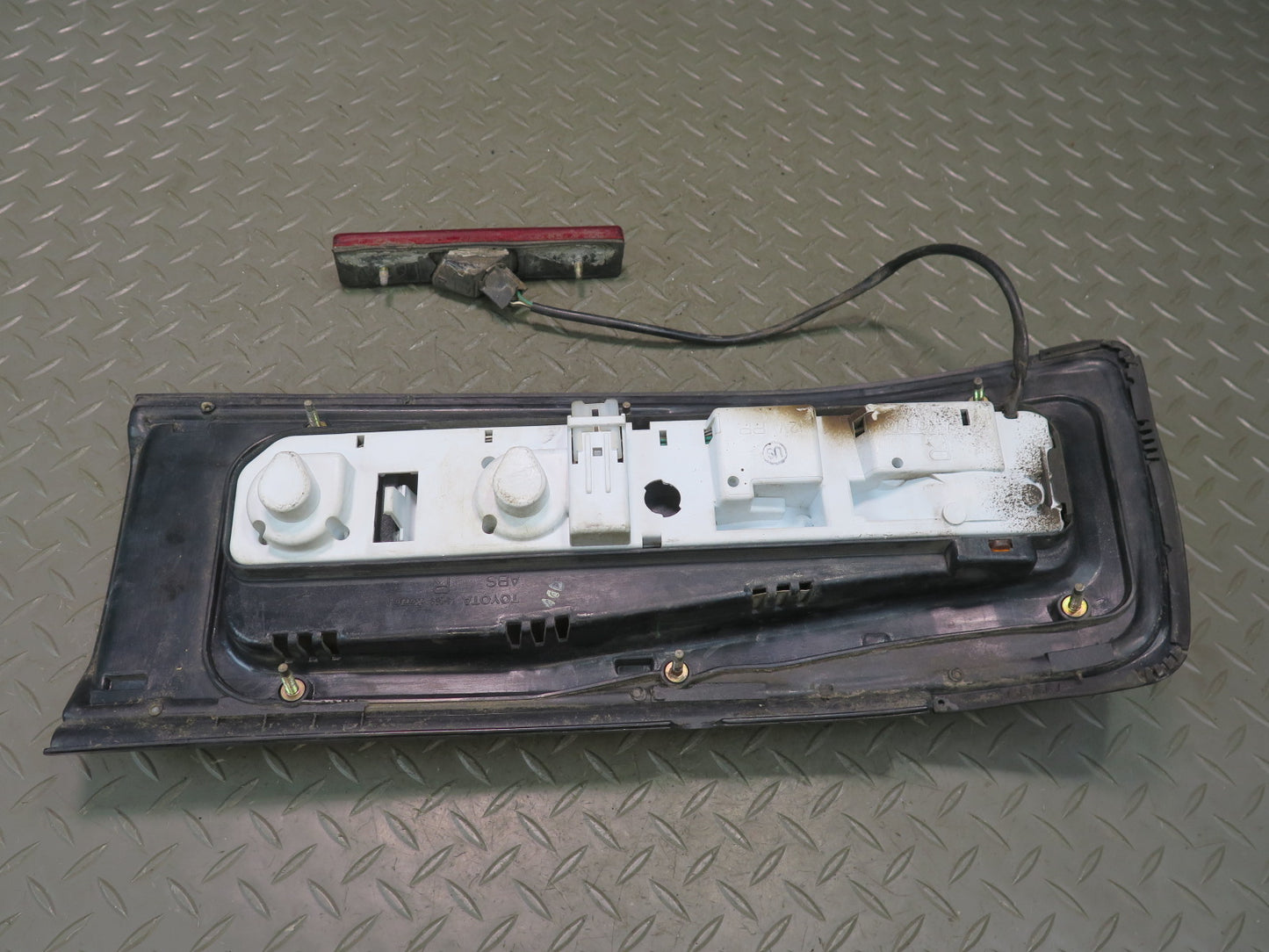 89-92 Toyota Supra MA70L MK3 Rear Right Tail Light w Marker Light Set OEM