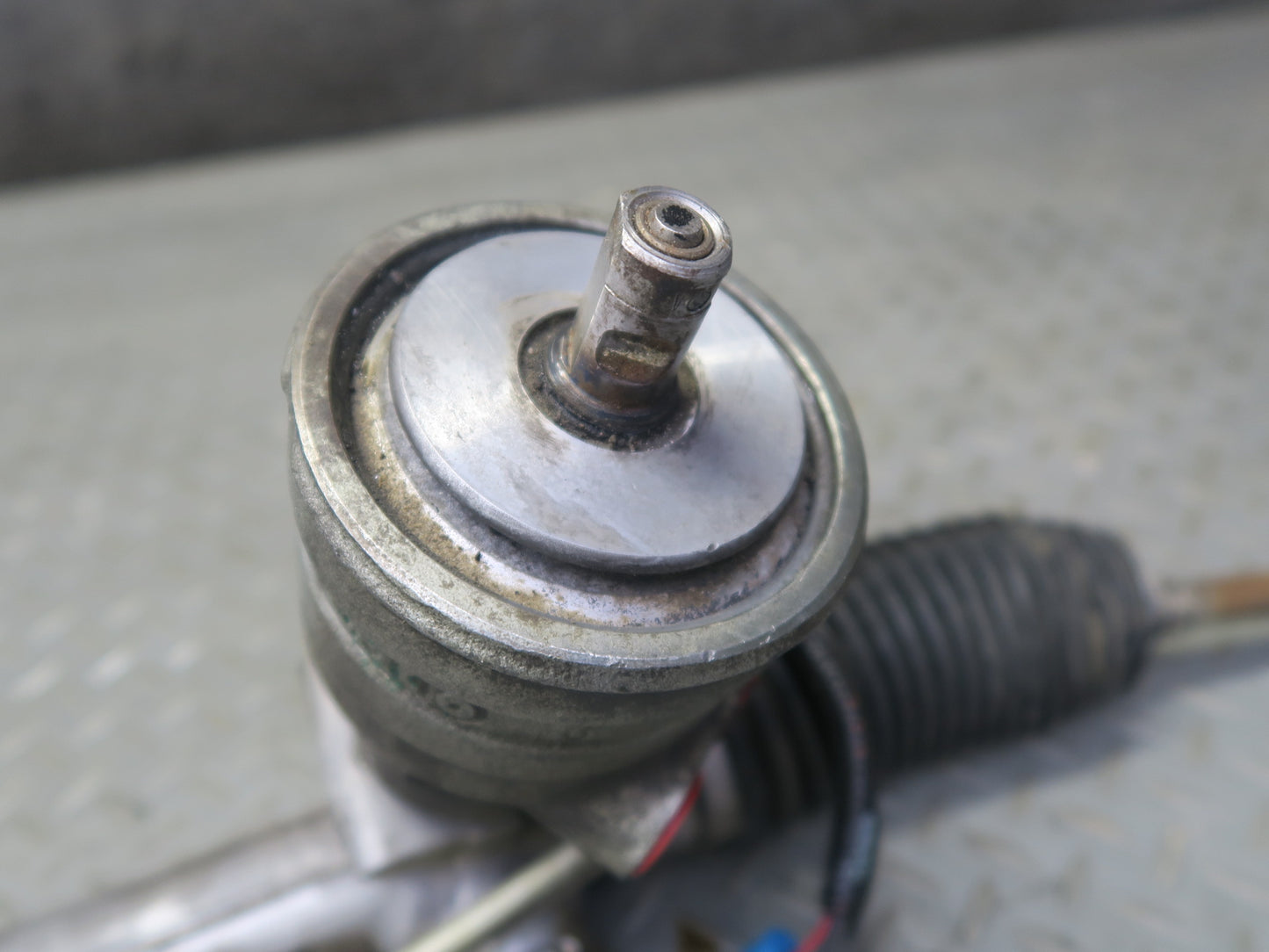 2004-2007 Cadillac XLR  Power Steering Rack & Pinion Gear 26085331