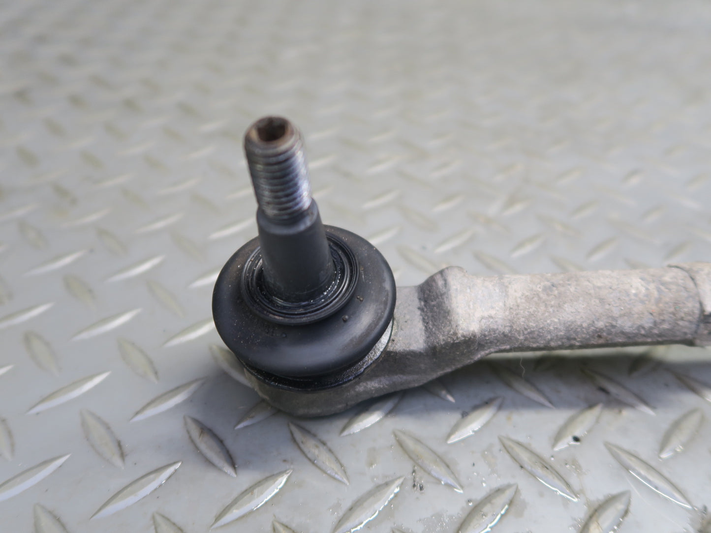 2004-2007 Cadillac XLR  Power Steering Rack & Pinion Gear 26085331